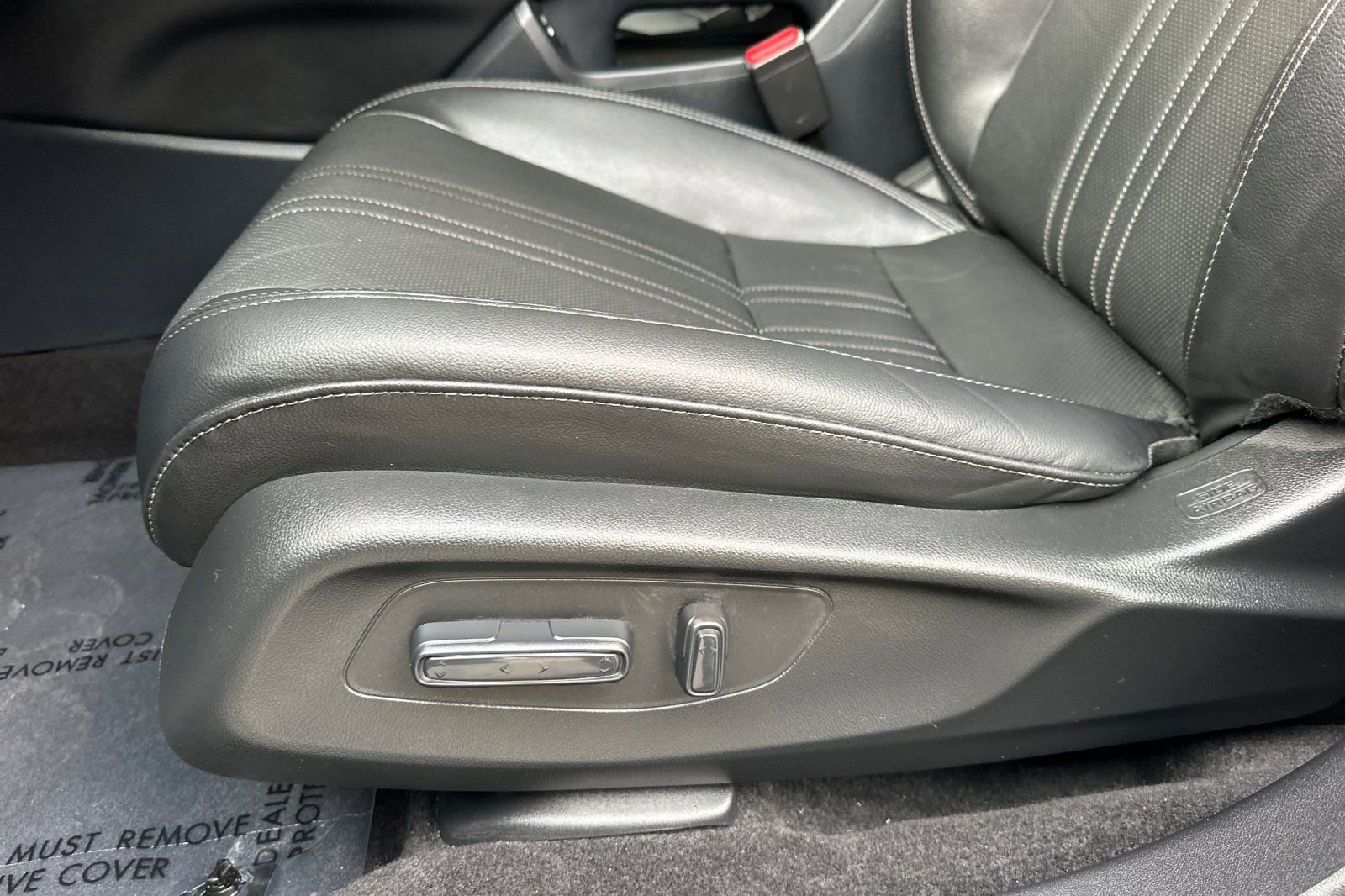 Used 2025 Honda HR-V EX-L image 13