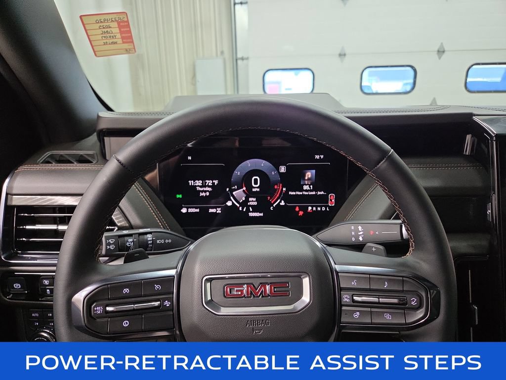 Used 2025 GMC Yukon XL AT4 w/ AT4 Premium Package AWD/4WD image 23