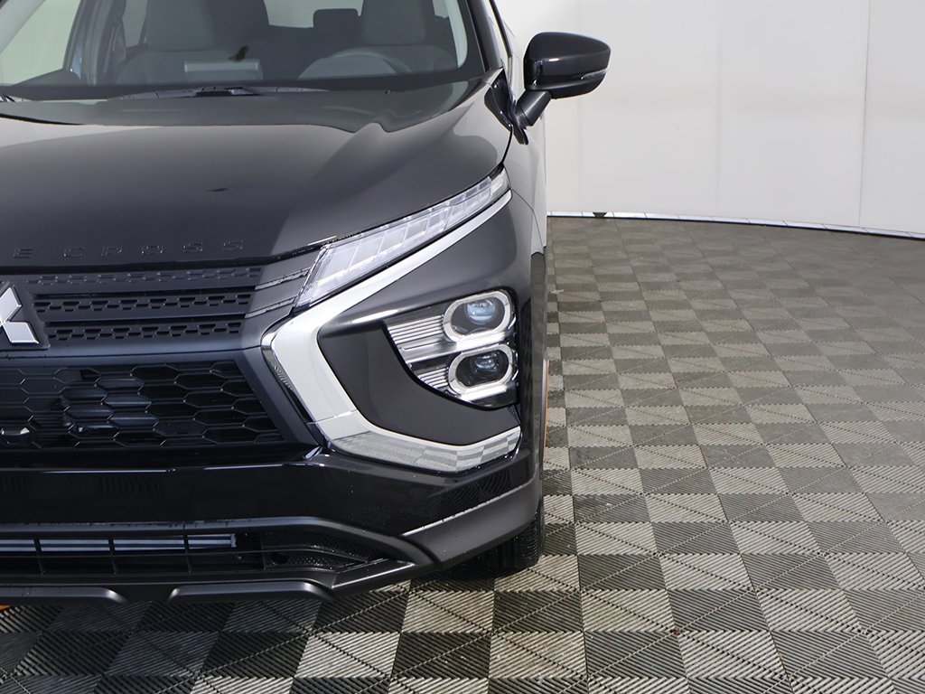 New 2025 Mitsubishi Eclipse Cross LE image 12