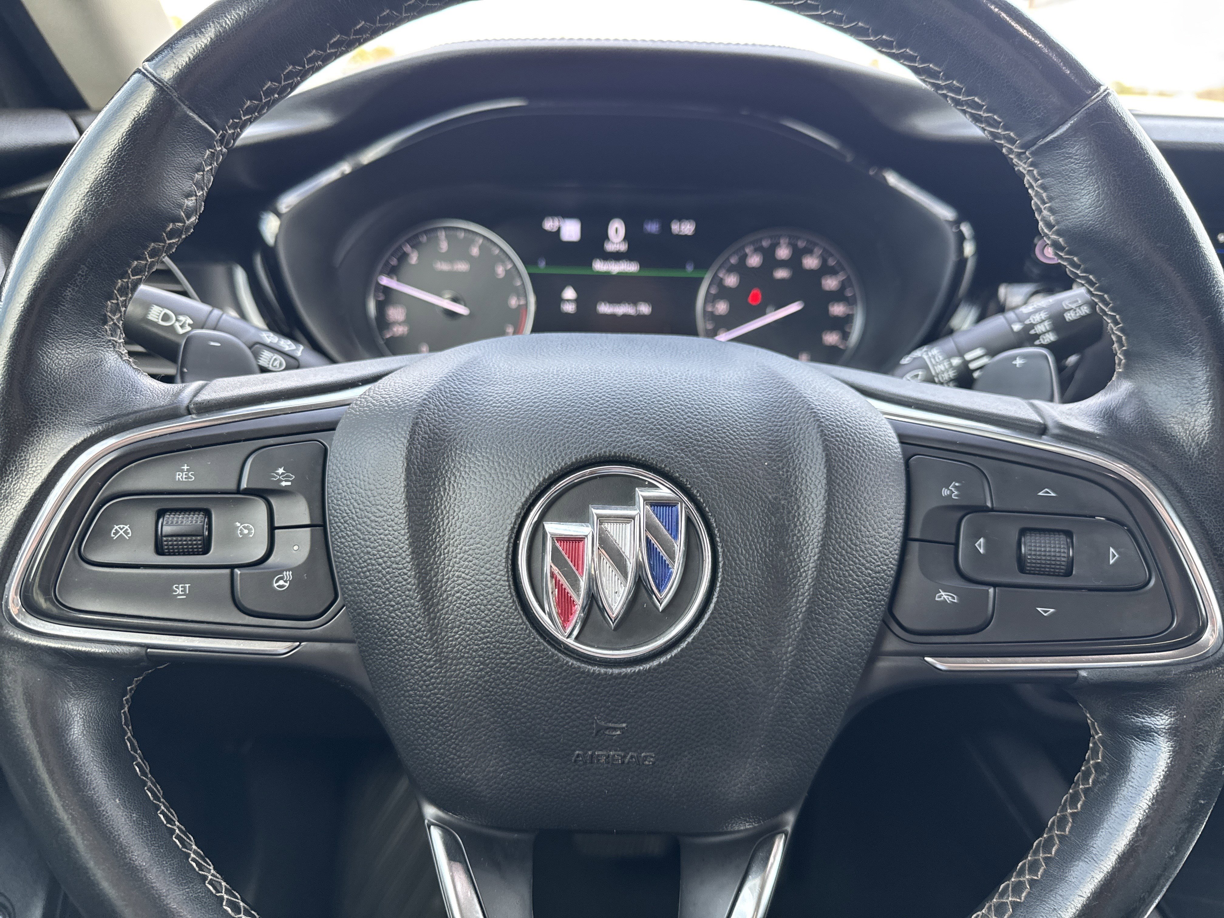 Used 2022 Buick Envision Essence w/ Technology Package I image 16