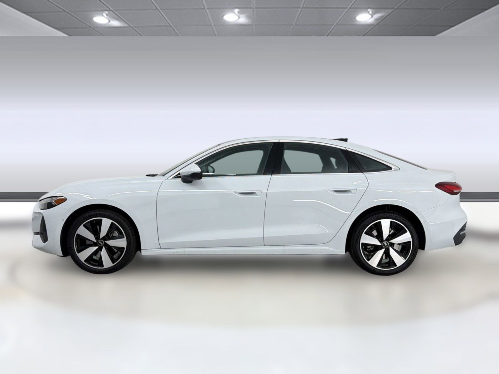 Used 2025 Audi A5 2.0T Premium Plus w/ Premium Plus AWD/4WD image 2