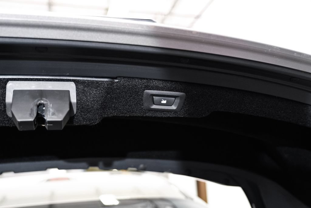 Used 2025 Lucid Air Touring AWD/4WD image 56
