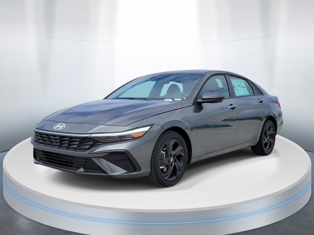 New 2026 Hyundai Elantra Sport FWD image 2