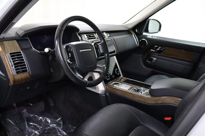 Used 2019 Land Rover Range Rover Supercharged AWD/4WD image 16