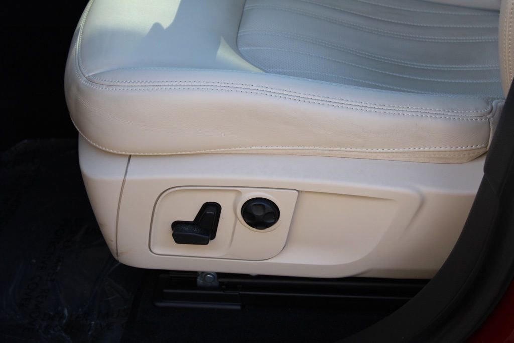 Used 2020 Maserati Levante S GranLusso image 17