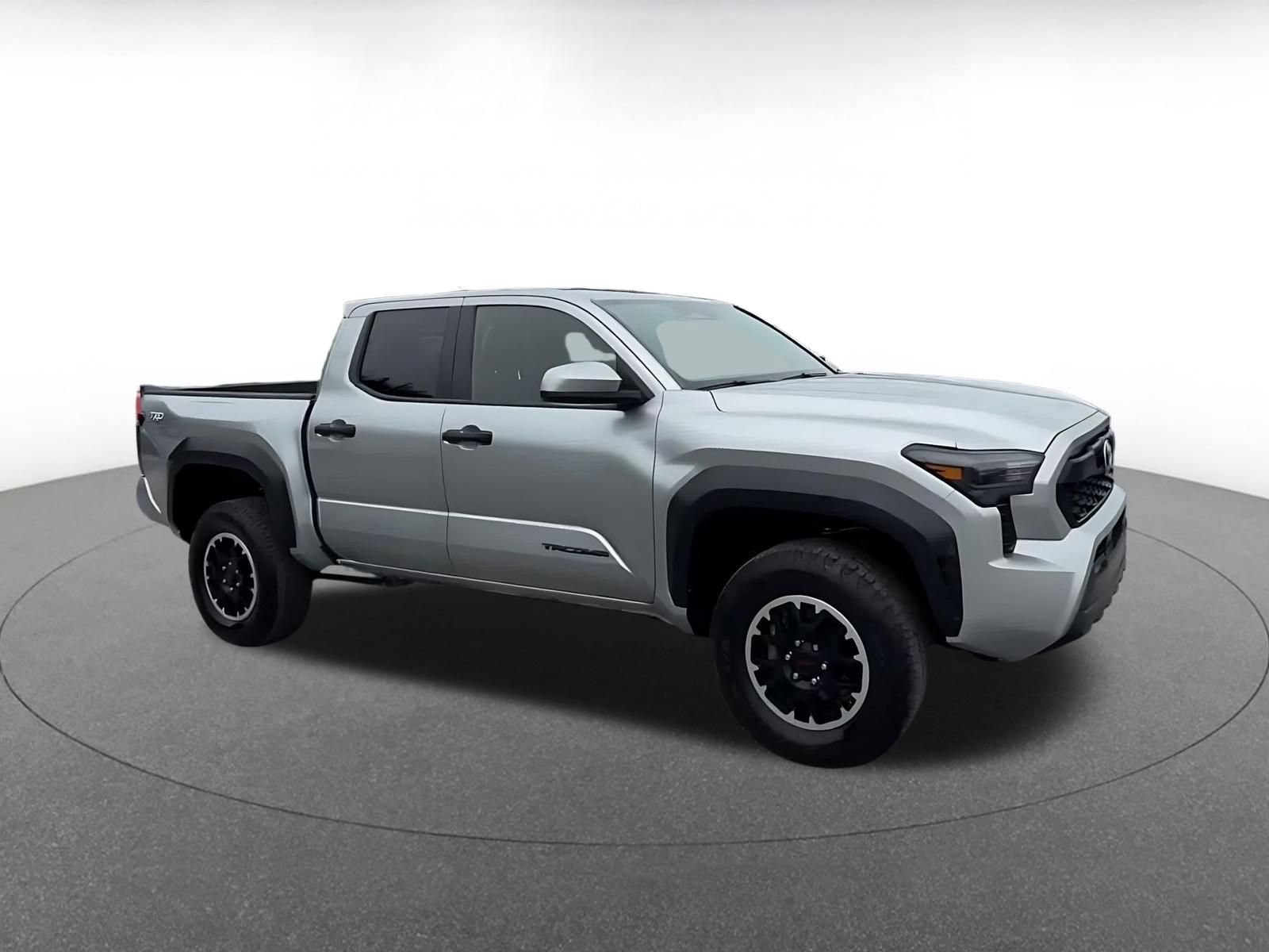 Used 2025 Toyota Tacoma TRD Off-Road AWD/4WD image 2