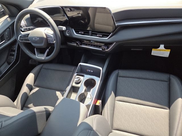 New 2027 Chevrolet Equinox LT w/ Convenience Package II FWD image 22