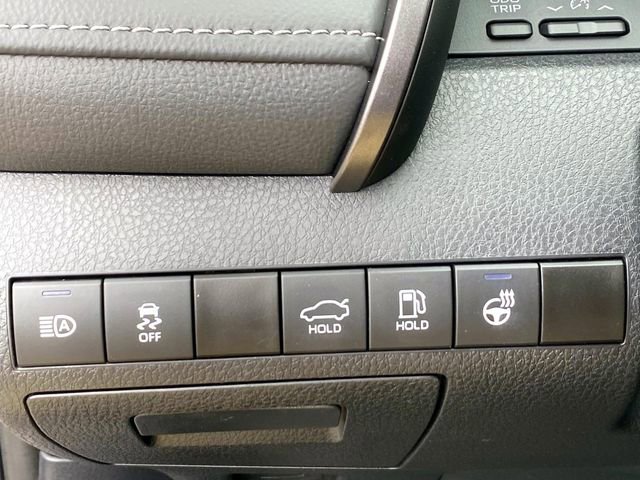 Used 2024 Toyota Camry SE w/ Cold Weather Package AWD/4WD image 20