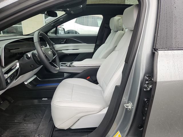 Certified 2024 Cadillac Lyriq Luxury image 13