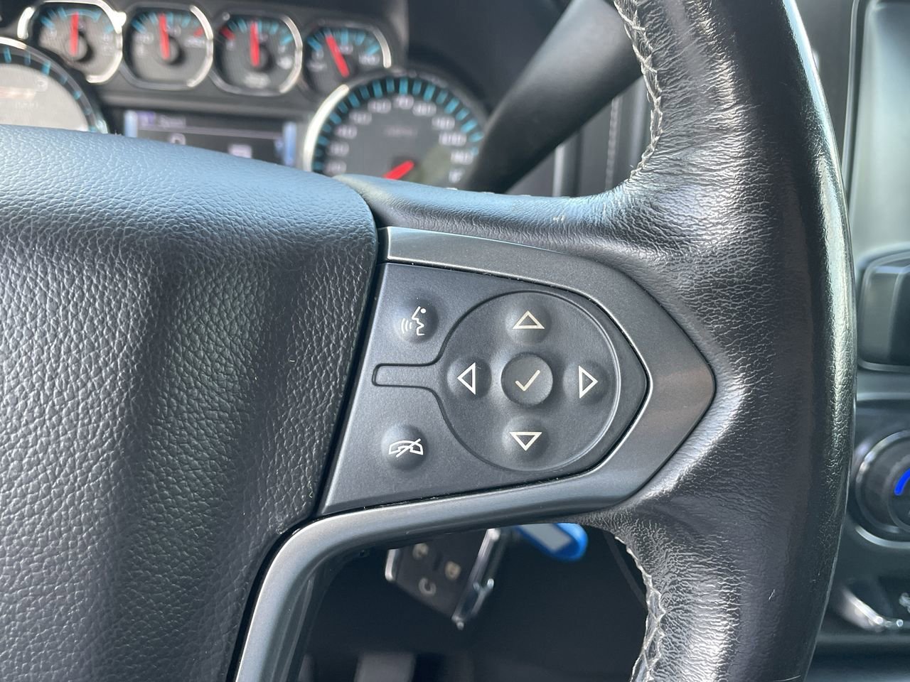 Used 2018 Chevrolet Silverado 2500 LTZ w/ Duramax Plus Package image 29