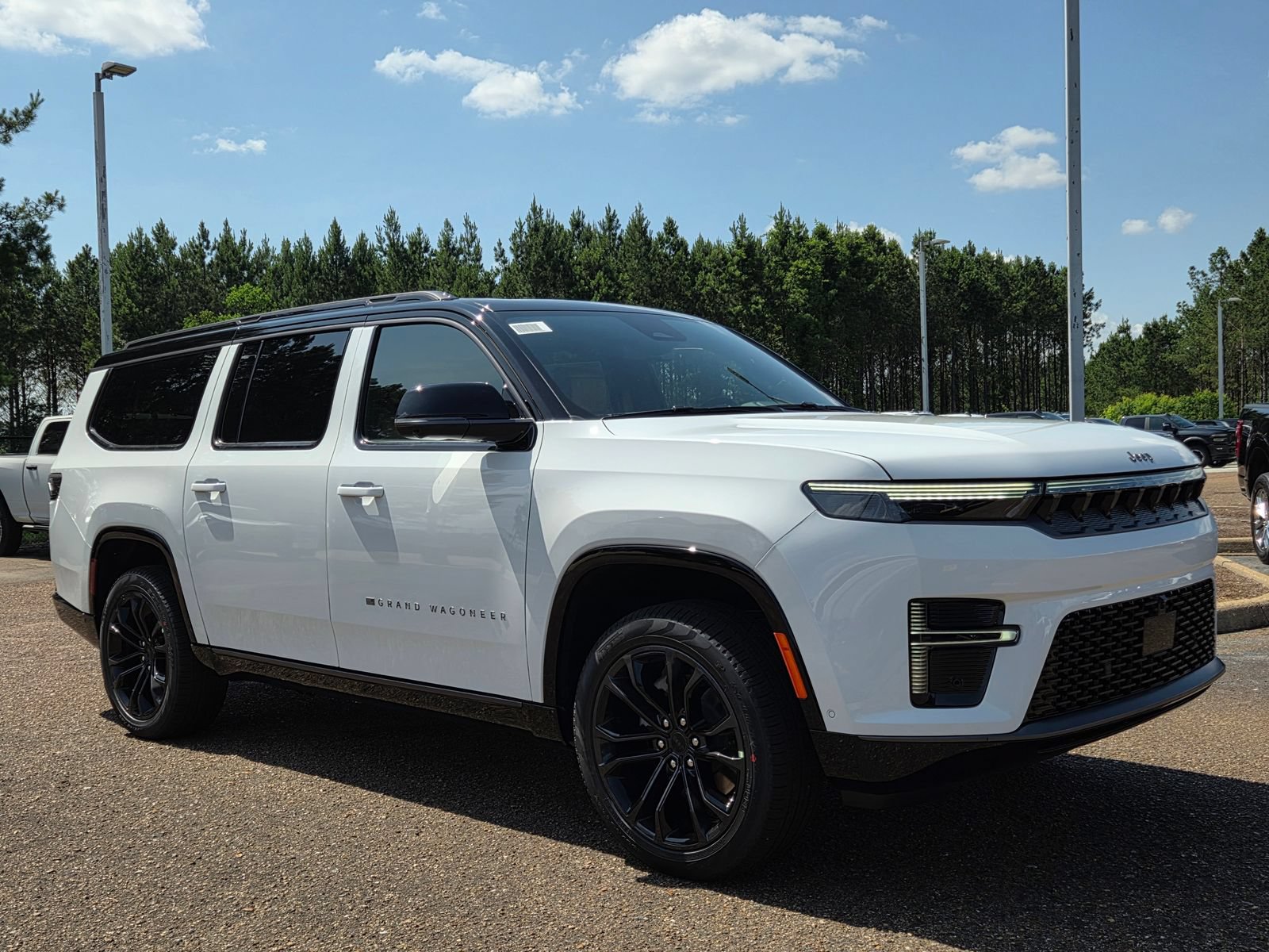 New 2026 Jeep Grand Wagoneer L Summit AWD/4WD image 3