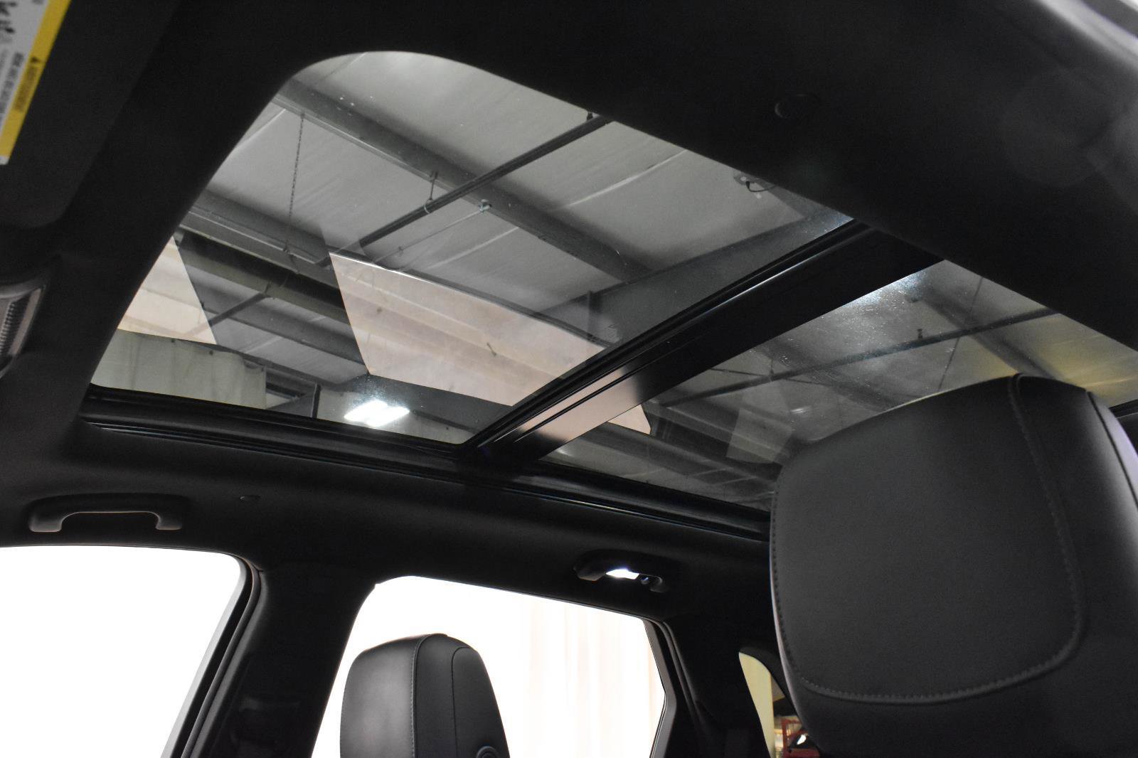 Used 2021 Cadillac XT5 Premium Luxury image 4