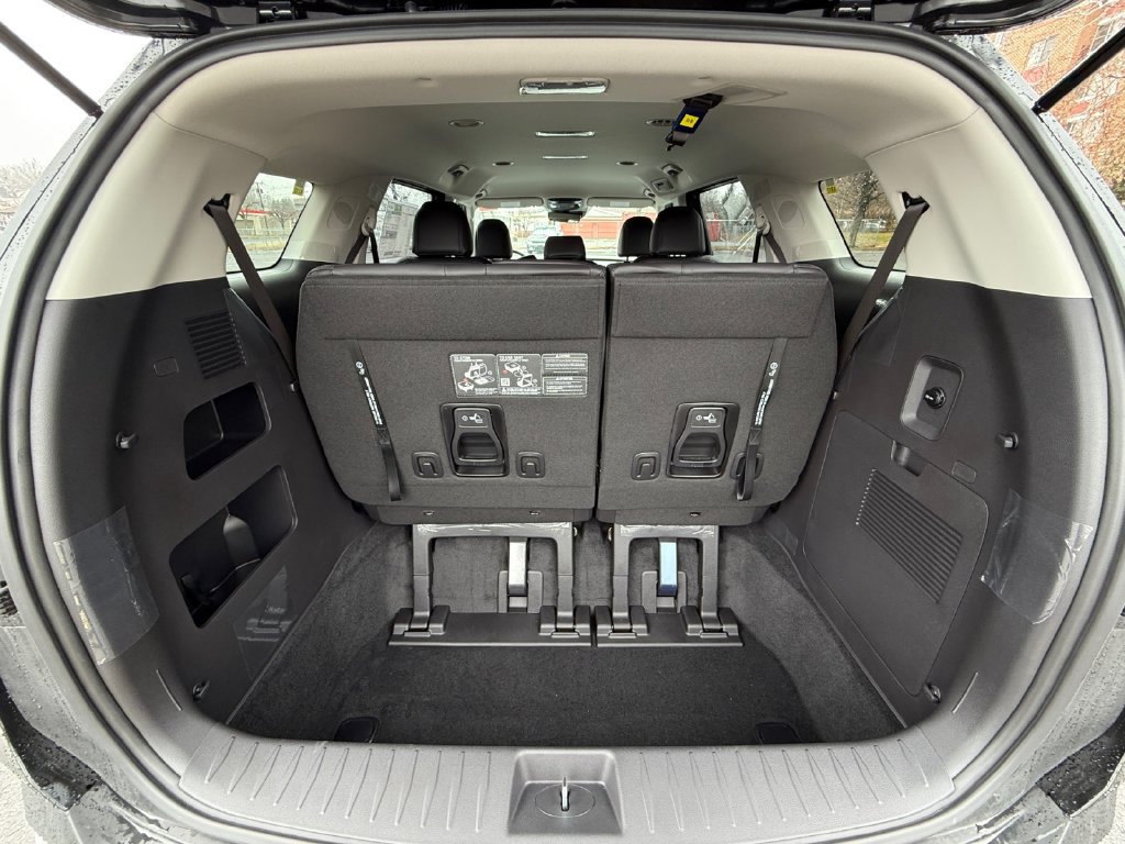New 2026 Kia Carnival FWD image 27