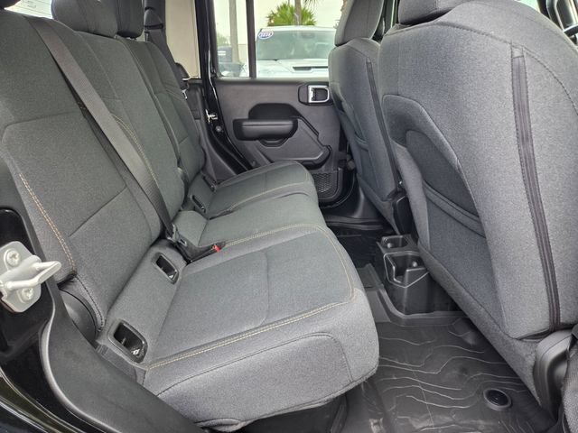 Used 2024 Jeep Gladiator Sport AWD/4WD image 14