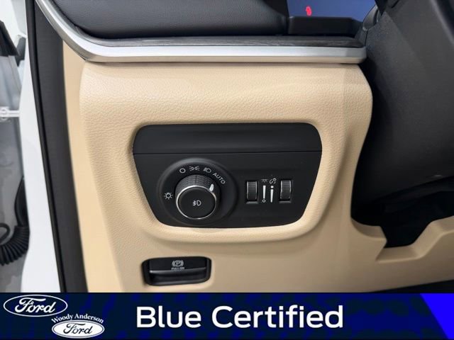 Used 2022 Jeep Grand Cherokee L Limited AWD/4WD image 21