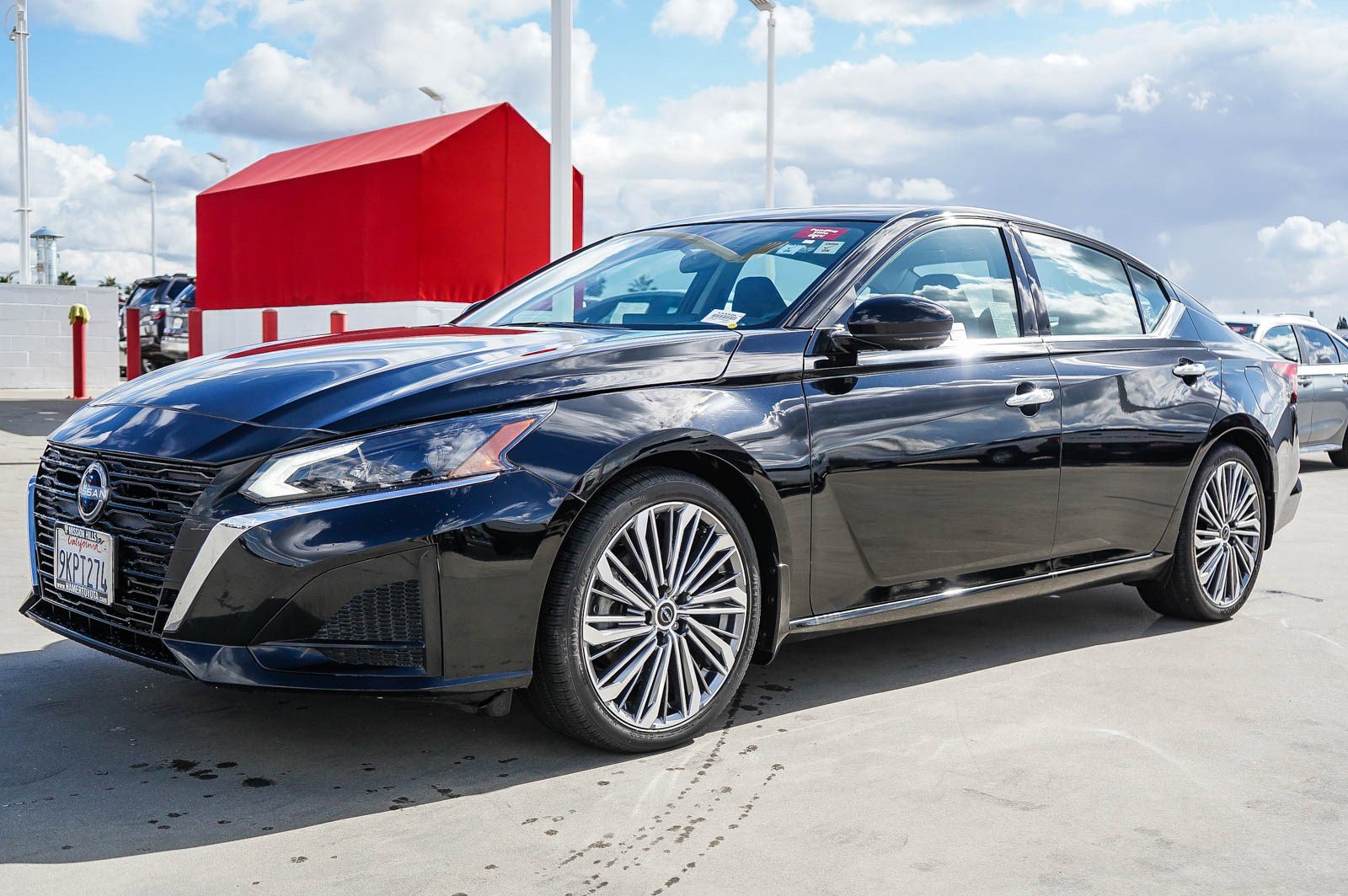 Used 2024 Nissan Altima 2.5 SL image 3