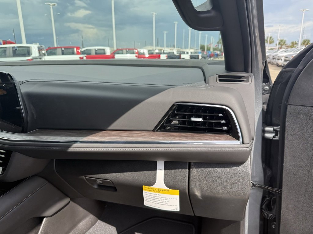 New 2026 Chevrolet Suburban LT w/ Comfort Package image 48