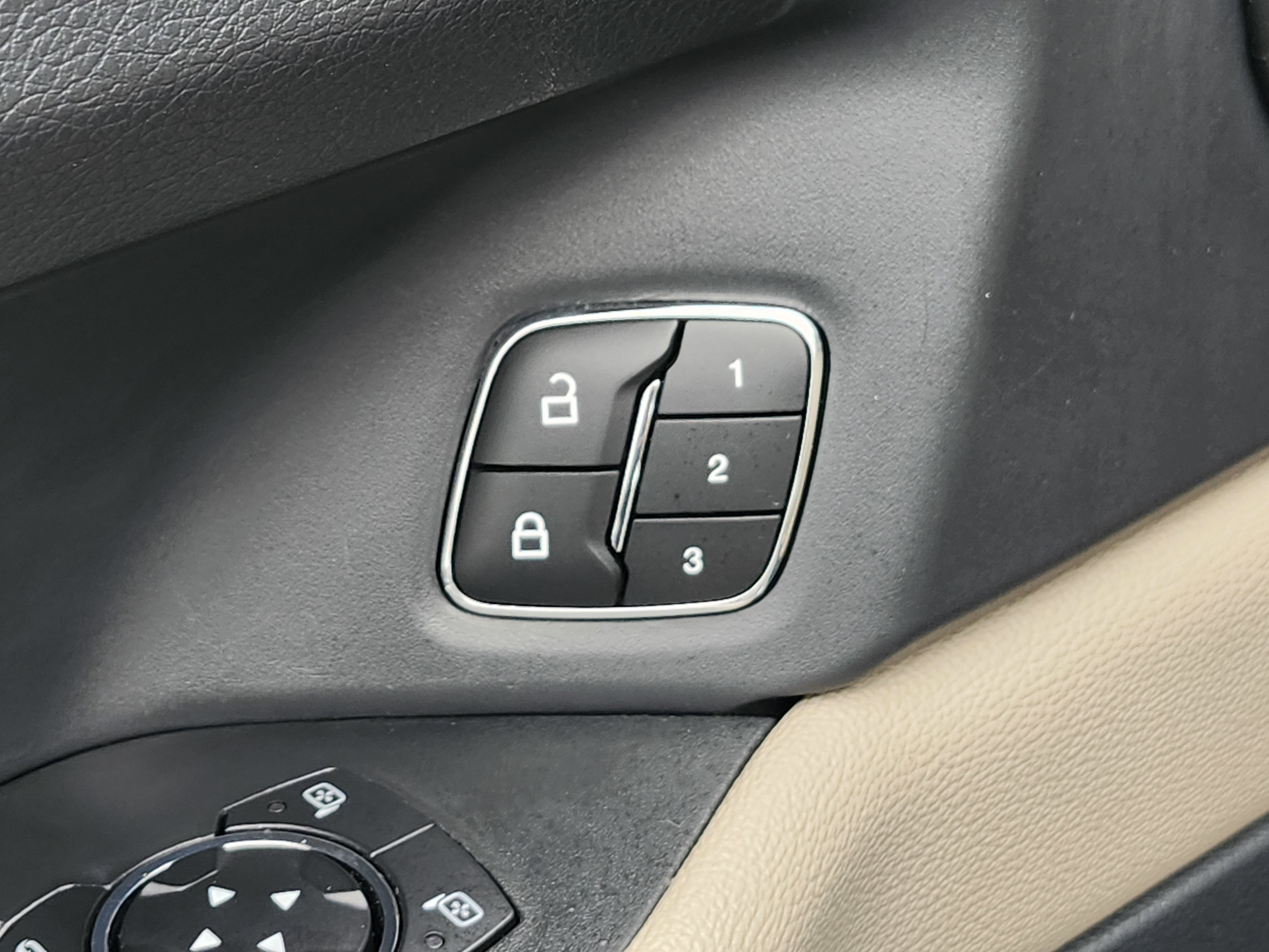 Used 2024 Ford Expedition Limited image 20