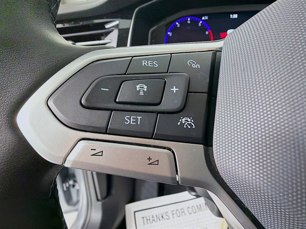 Used 2025 Volkswagen Jetta SEL image 11