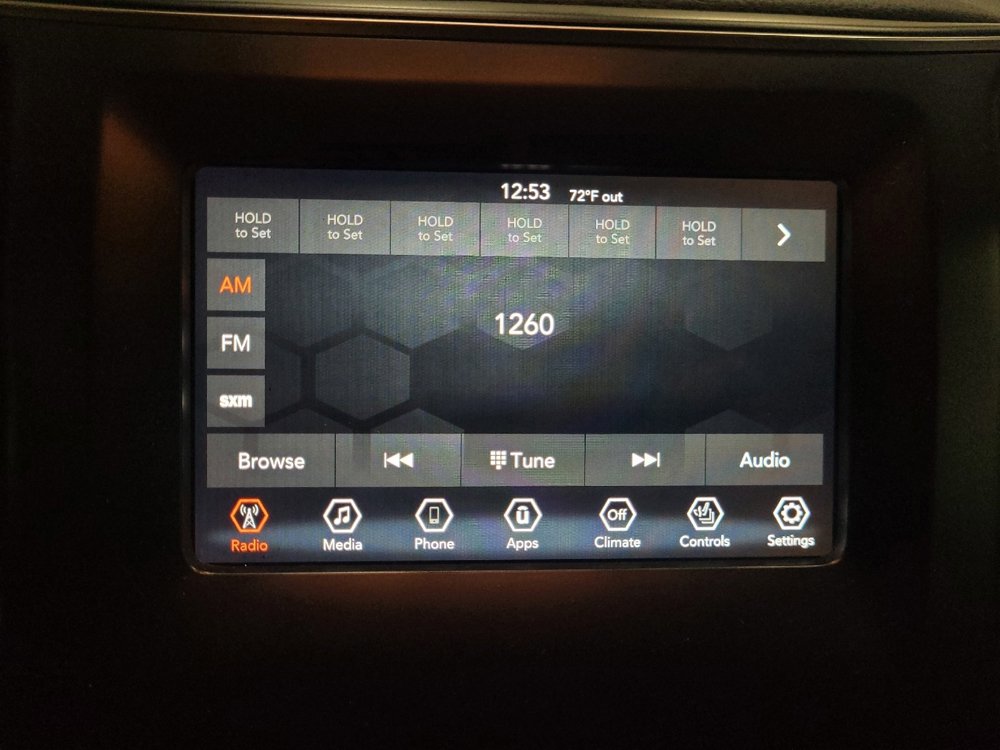Used 2019 Jeep Cherokee Latitude Plus AWD/4WD image 25