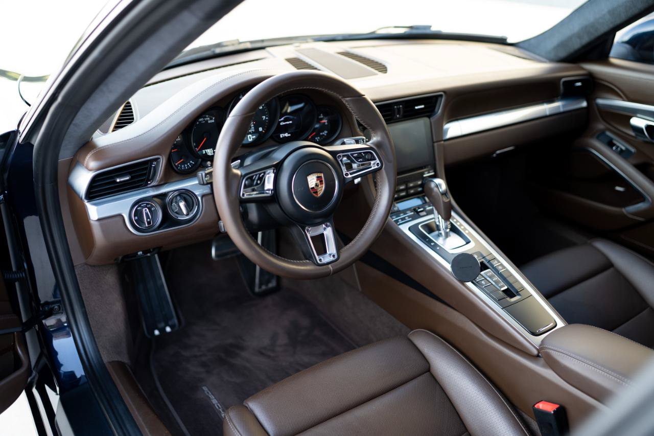 Used 2017 Porsche 911 Carrera RWD image 26