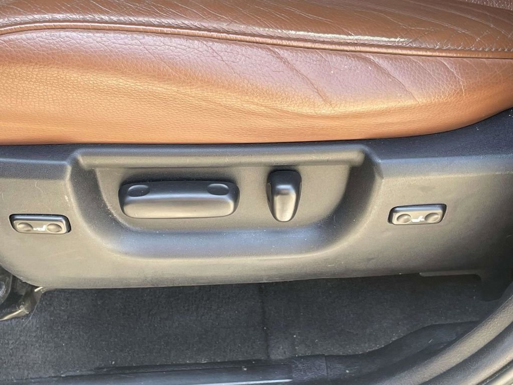 Used 2020 Toyota Sequoia Platinum AWD/4WD image 14