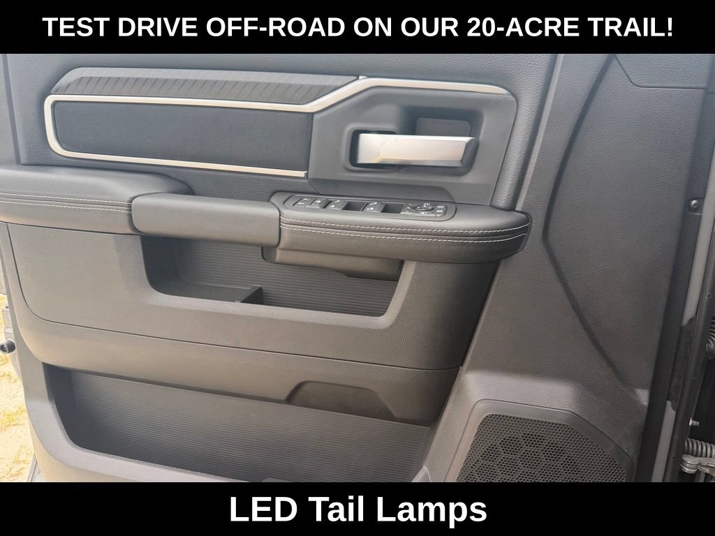 New 2026 RAM 2500 Big Horn AWD/4WD image 24