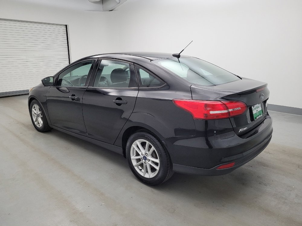 Used 2017 Ford Focus SE FWD image 3