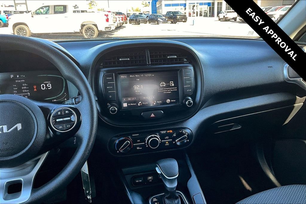 Used 2024 Kia Soul LX w/ Option Group 015 image 9