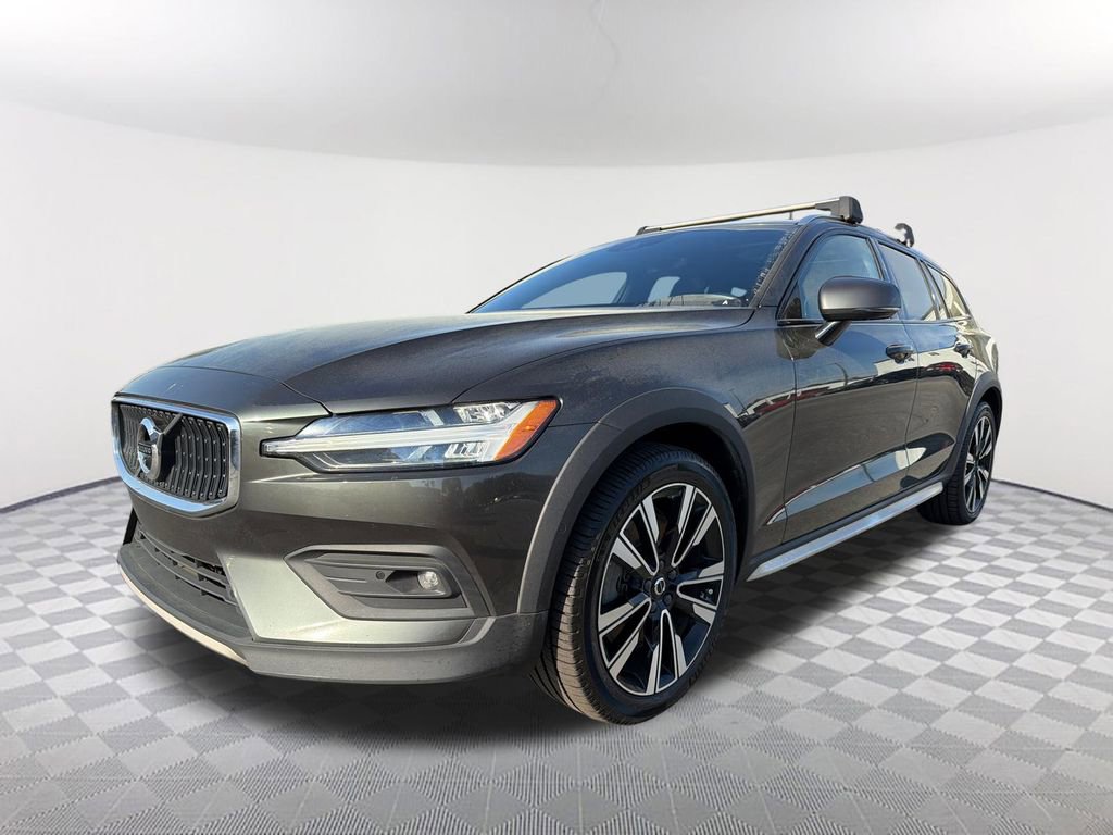Used 2021 Volvo V60 T5 Cross Country w/ Lounge Package