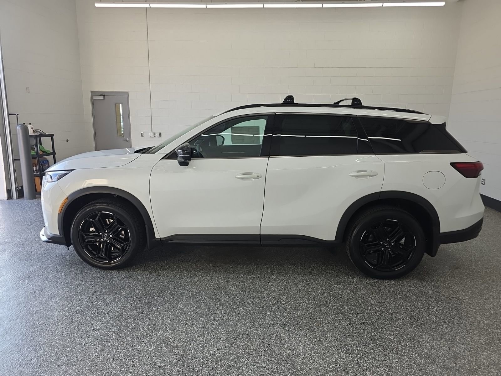 New 2026 INFINITI QX60 Sport w/ Dark Cargo Package AWD/4WD image 2
