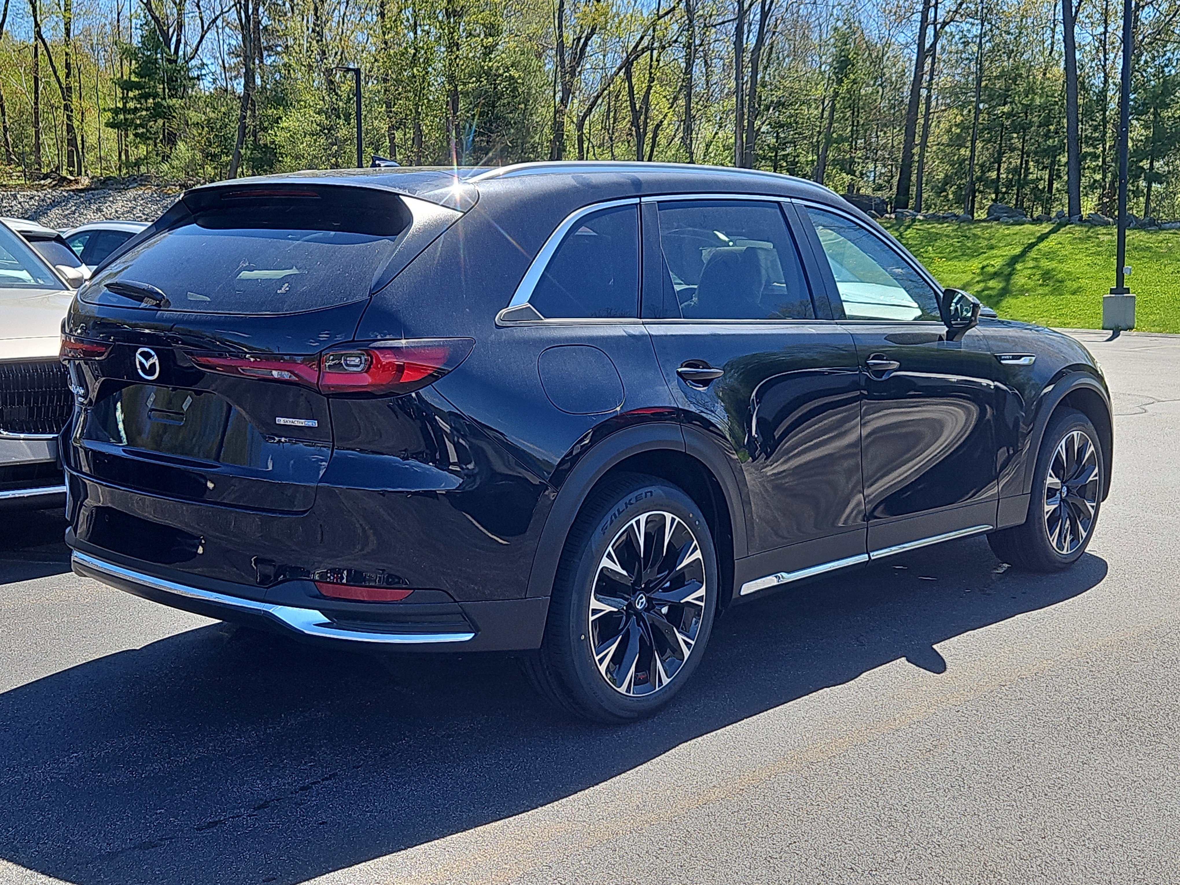 New 2026 MAZDA CX-90 Plug-In Hybrid w/ Premium Plus AWD/4WD image 2