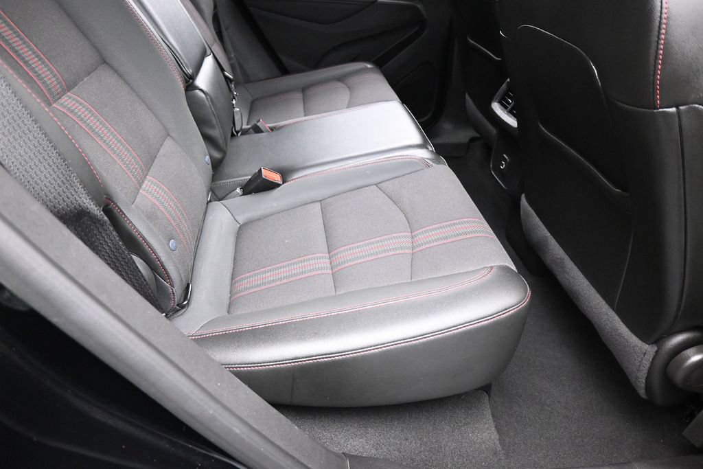 Used 2023 Chevrolet Equinox RS FWD image 37