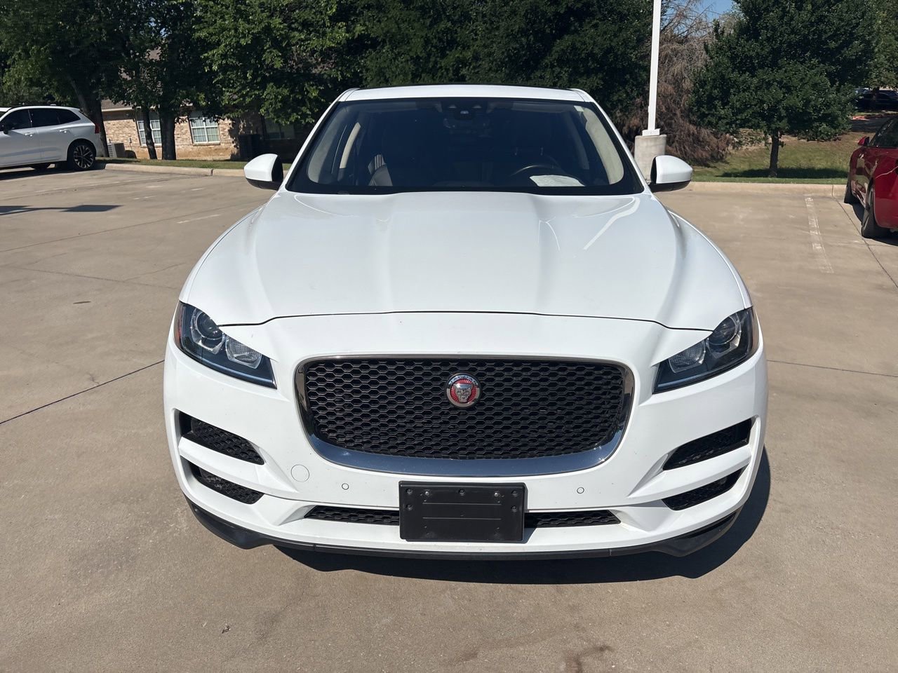 Used 2020 Jaguar F-PACE Premium AWD/4WD image 2