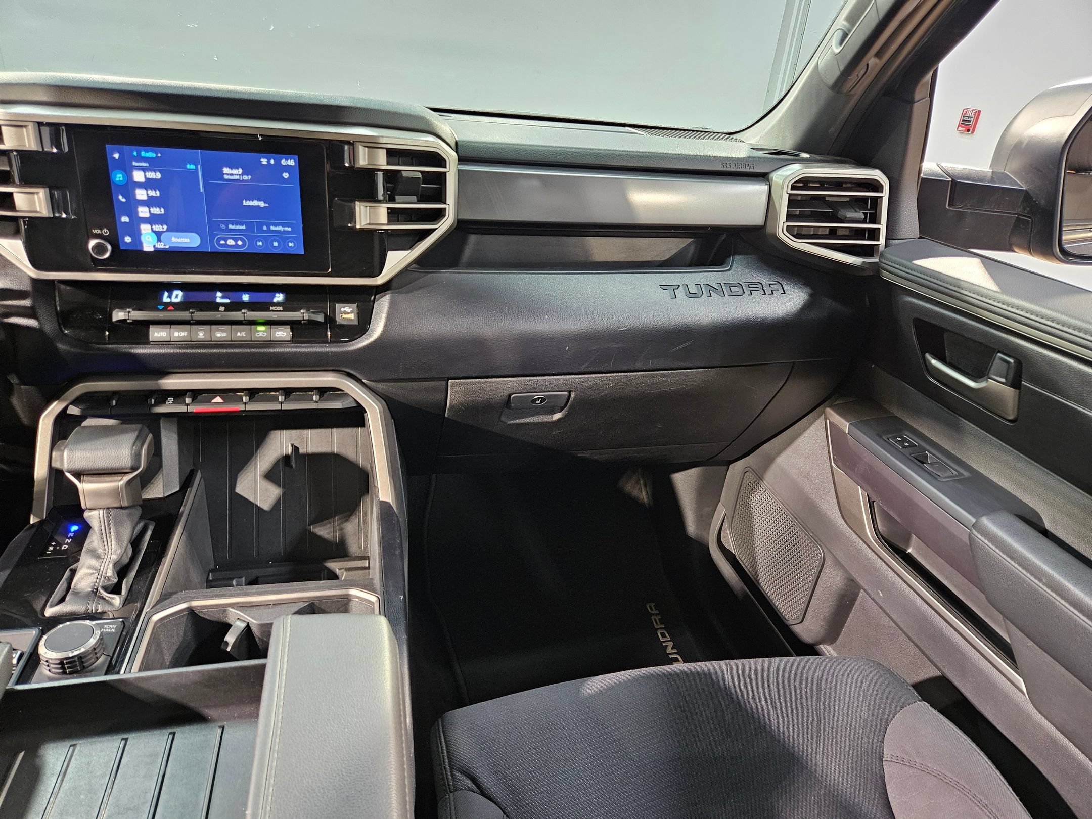 Used 2025 Toyota Tundra SR5 AWD/4WD image 11