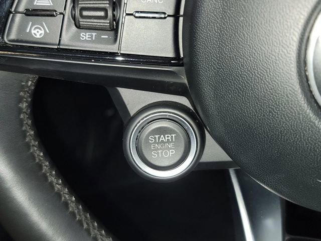 Used 2021 Alfa Romeo Giulia Ti w/ Nero Edizione image 18