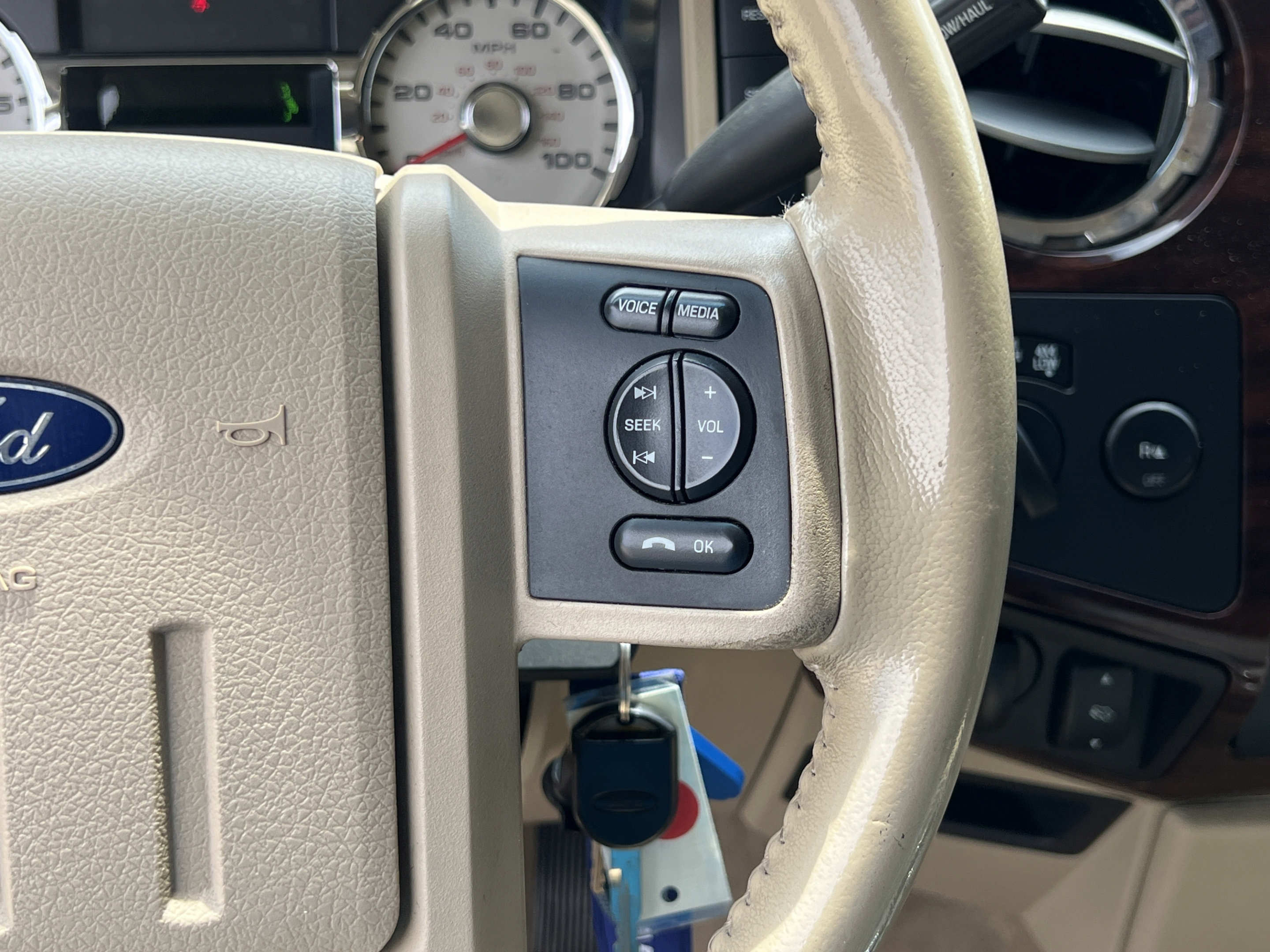 Used 2009 Ford F250 XL AWD/4WD image 15