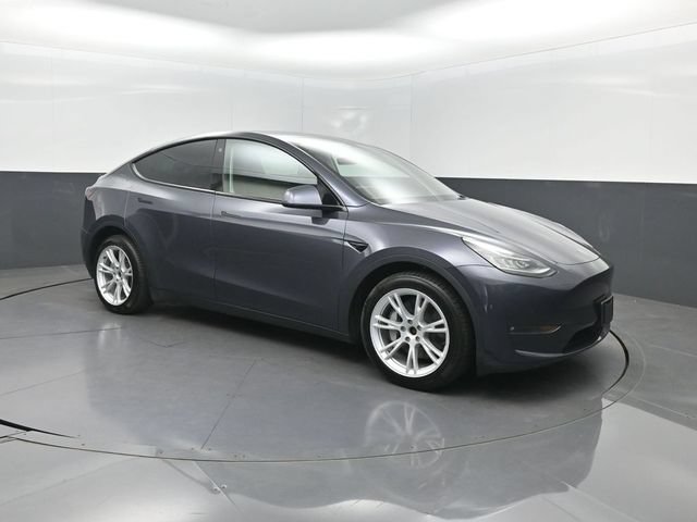 Used 2022 Tesla Model Y Long Range AWD/4WD image 26