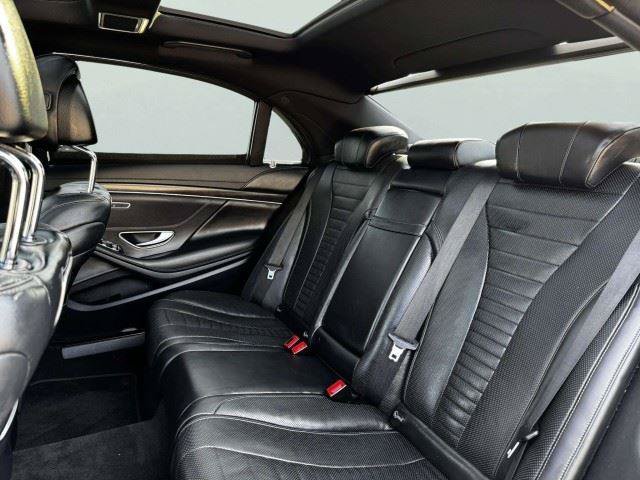 Used 2019 Mercedes-Benz S 560 4MATIC Sedan image 33