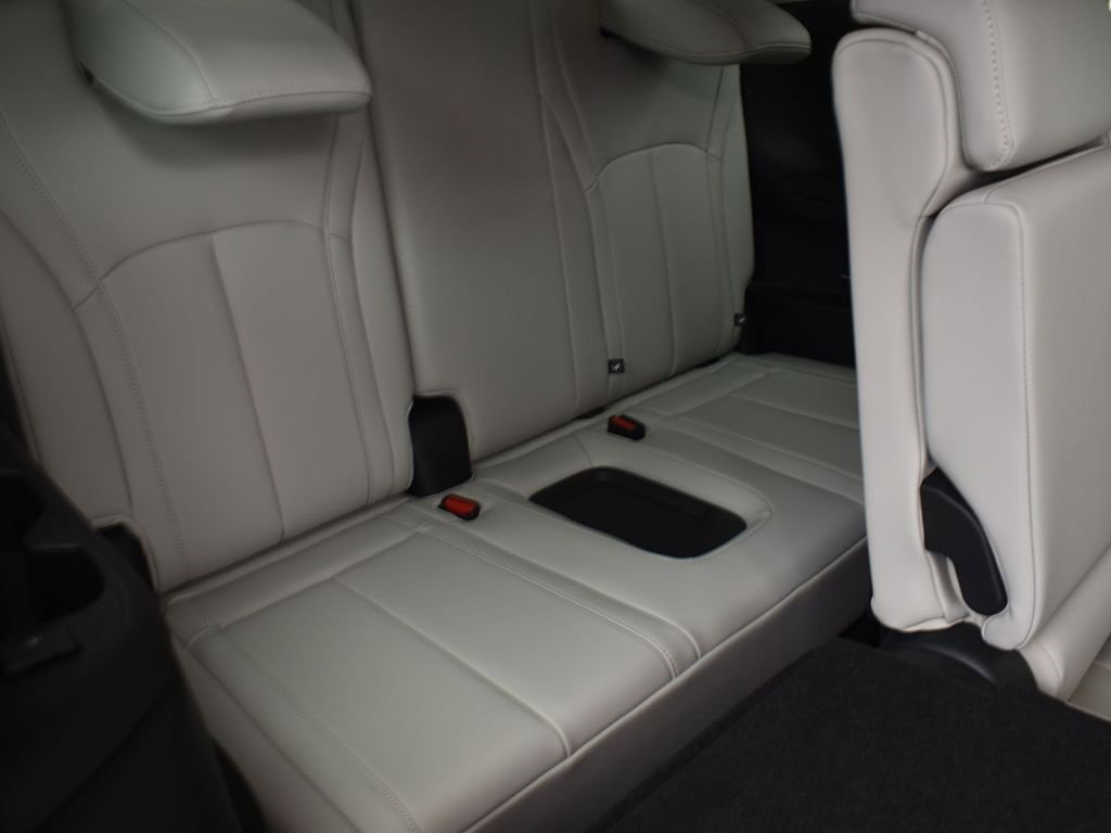 Certified 2026 INFINITI QX60 Pure w/ Cargo Package image 16