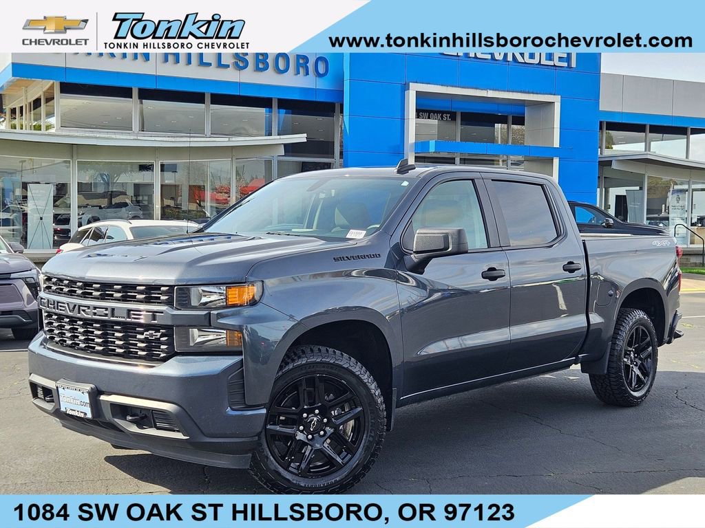 Used 2022 Chevrolet Silverado 1500 Custom w/ LPO, Blackout Package AWD/4WD image 1