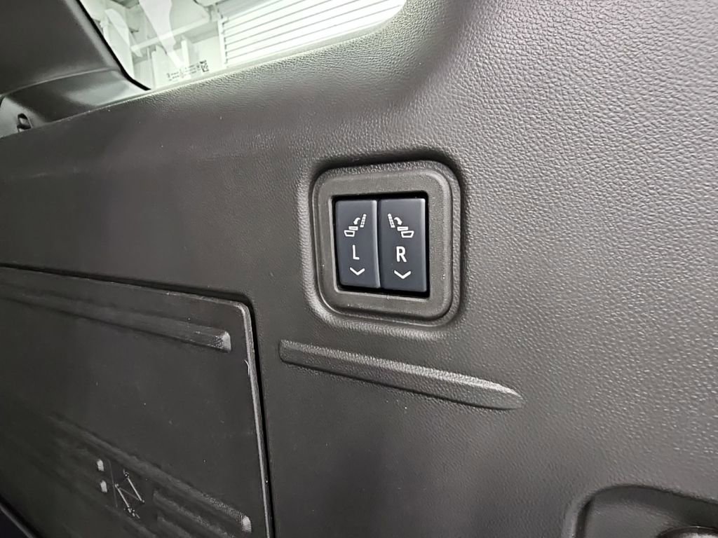 New 2026 GMC Hummer EV SUV image 38