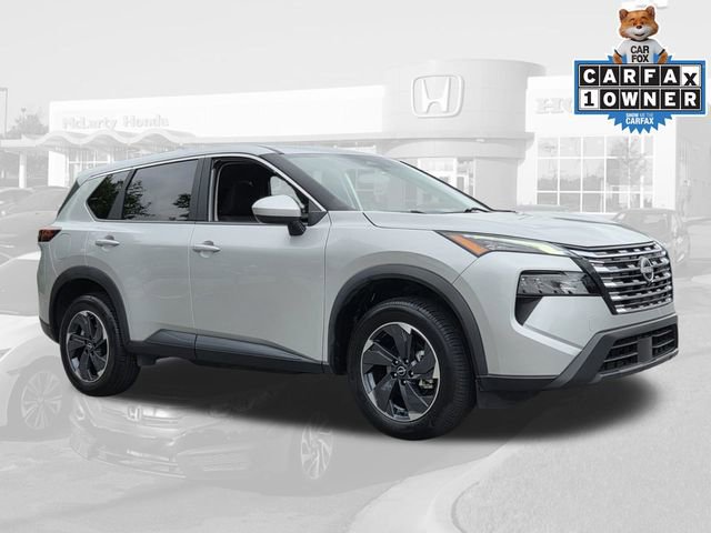 Used 2024 Nissan Rogue SV FWD image 4