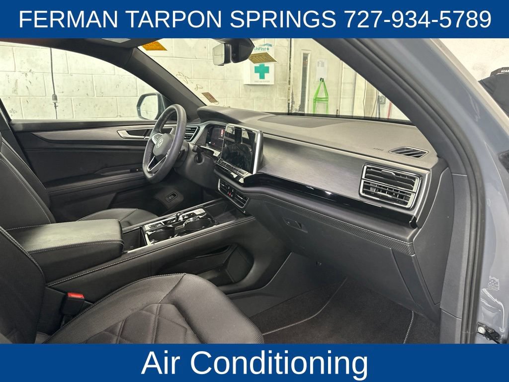Used 2024 Volkswagen Atlas Cross Sport SE FWD image 5