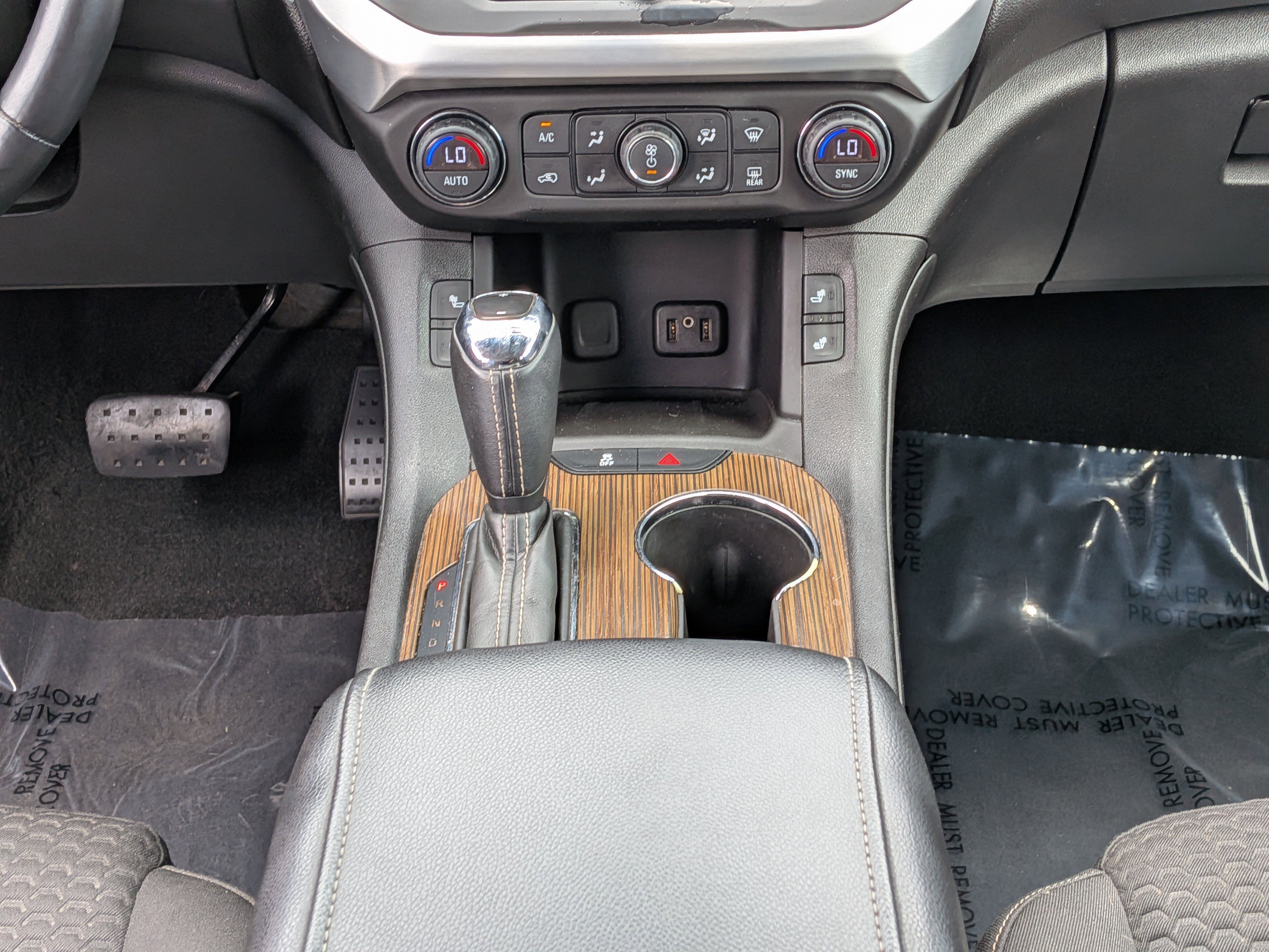 Used 2017 GMC Acadia SLE image 21