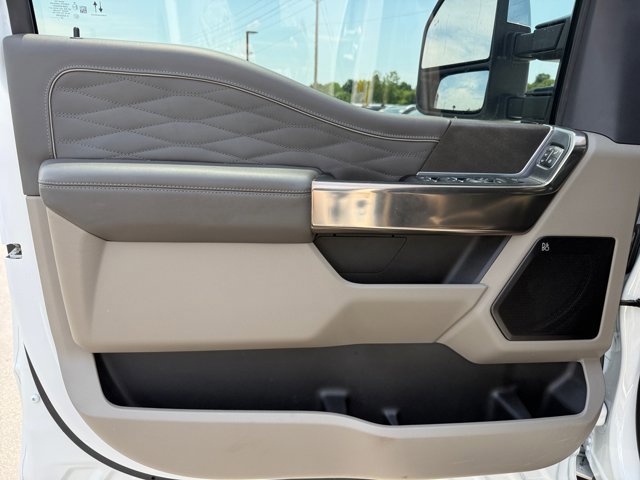 Used 2026 Ford F450 Platinum w/ Platinum Plus Package AWD/4WD image 39