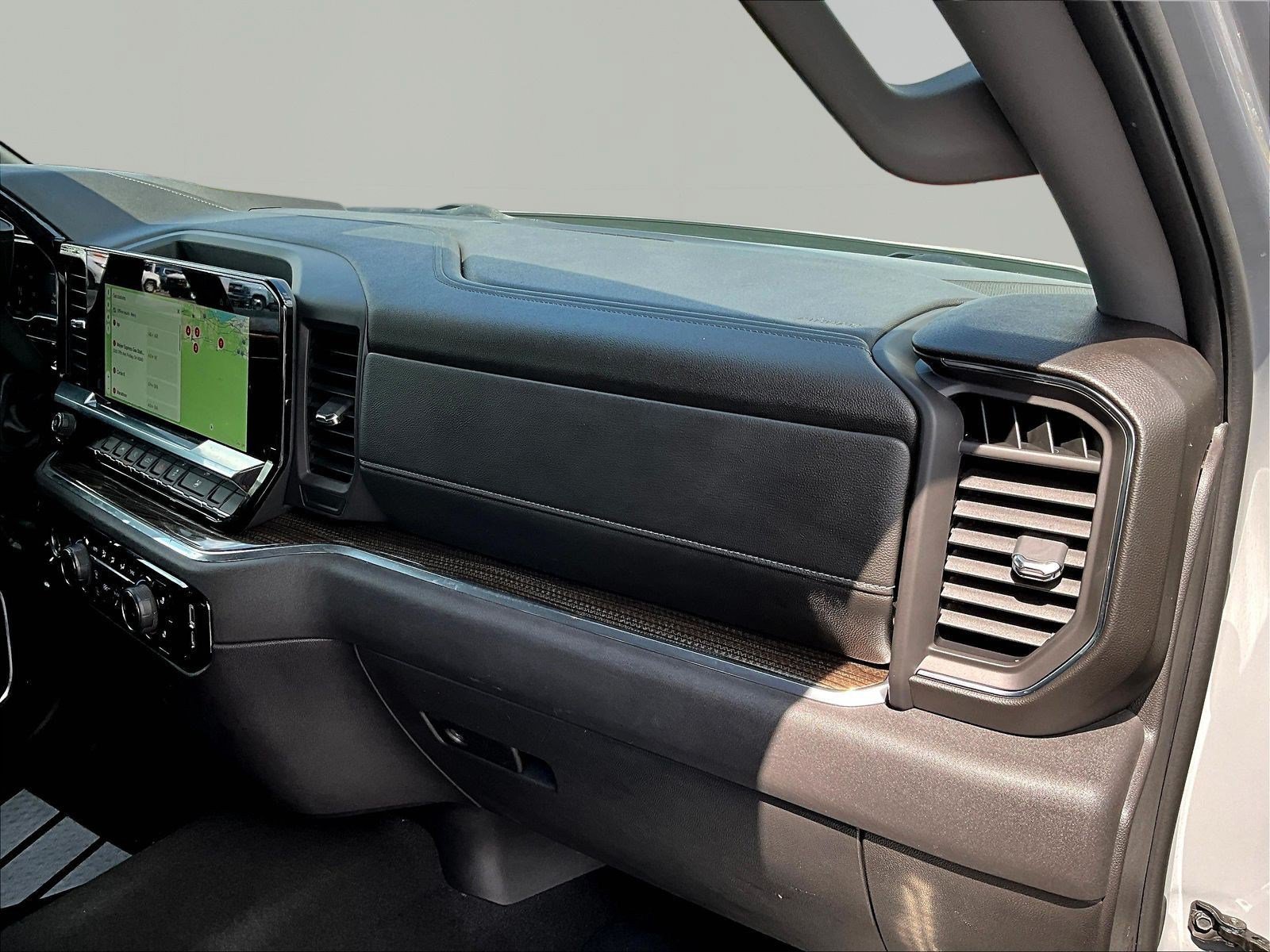 Used 2024 Chevrolet Silverado 1500 LT AWD/4WD image 26