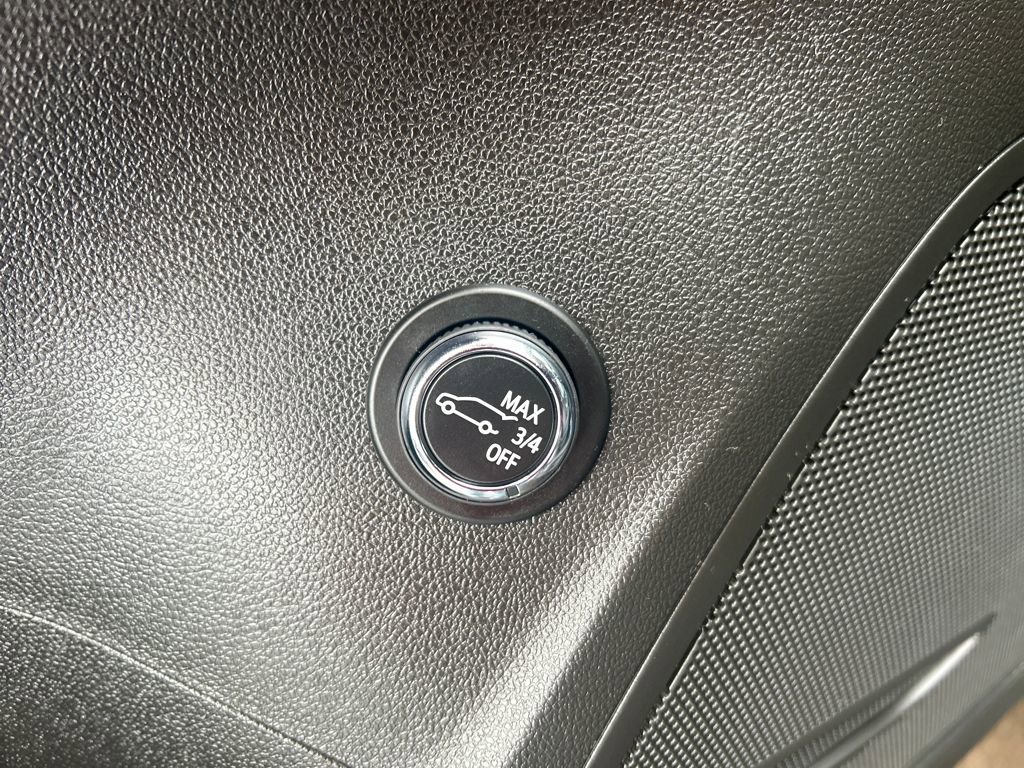 Used 2023 Buick Envision Preferred w/ Sport Touring Package image 25