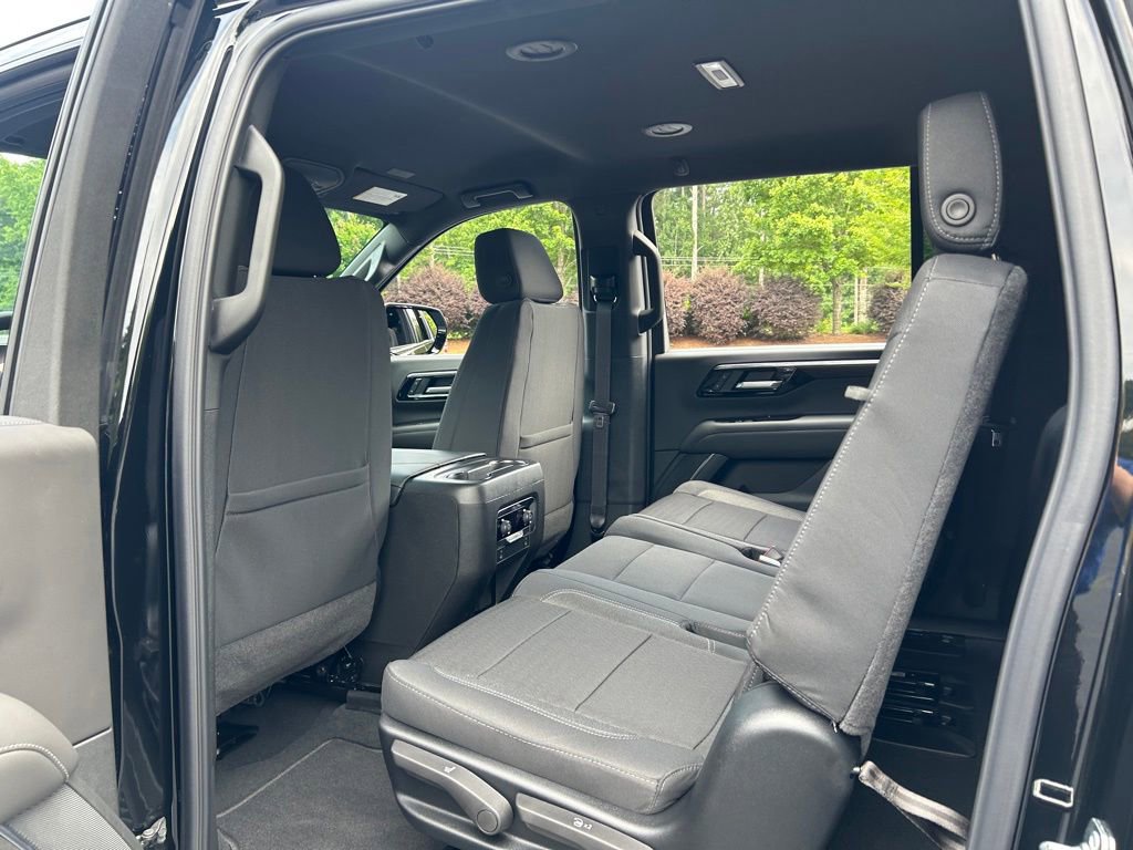 New 2026 Chevrolet Suburban LS w/ LS Custom Edition RWD image 36