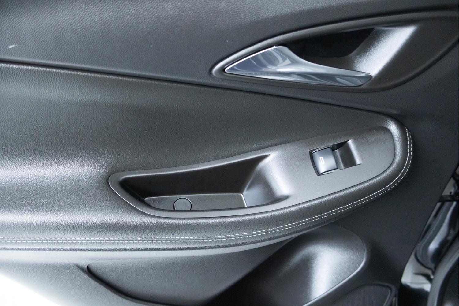 Used 2023 Buick Encore GX Select w/ Sport Touring Package image 27